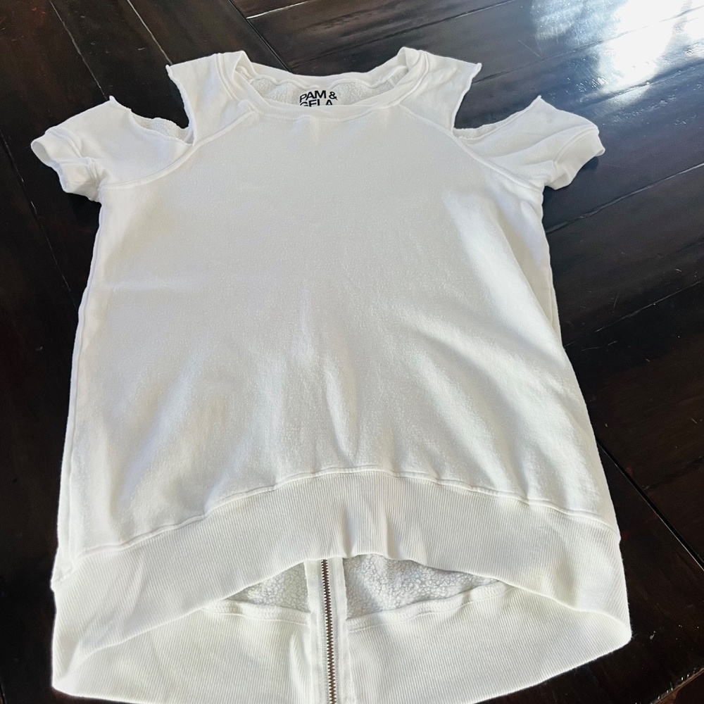 Pam and Gela -Cold Shoulders Cut Out Short Sleeve Sweat Shirt /Tee- White - Picture 10 of 13
